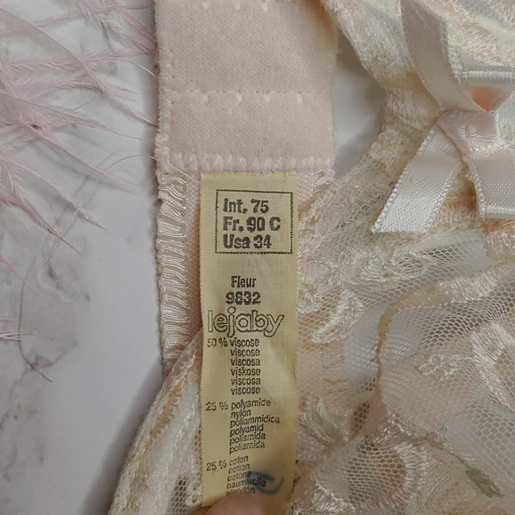 ❌SOLD❌Vintage Lejaby🌿 floral lace lingerie bra - Picture 5 of 5